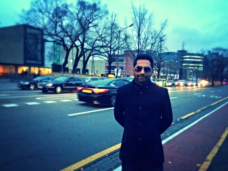 Photo of Seoul By Deepak Chouhan