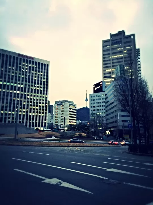 Photo of Seoul By Deepak Chouhan