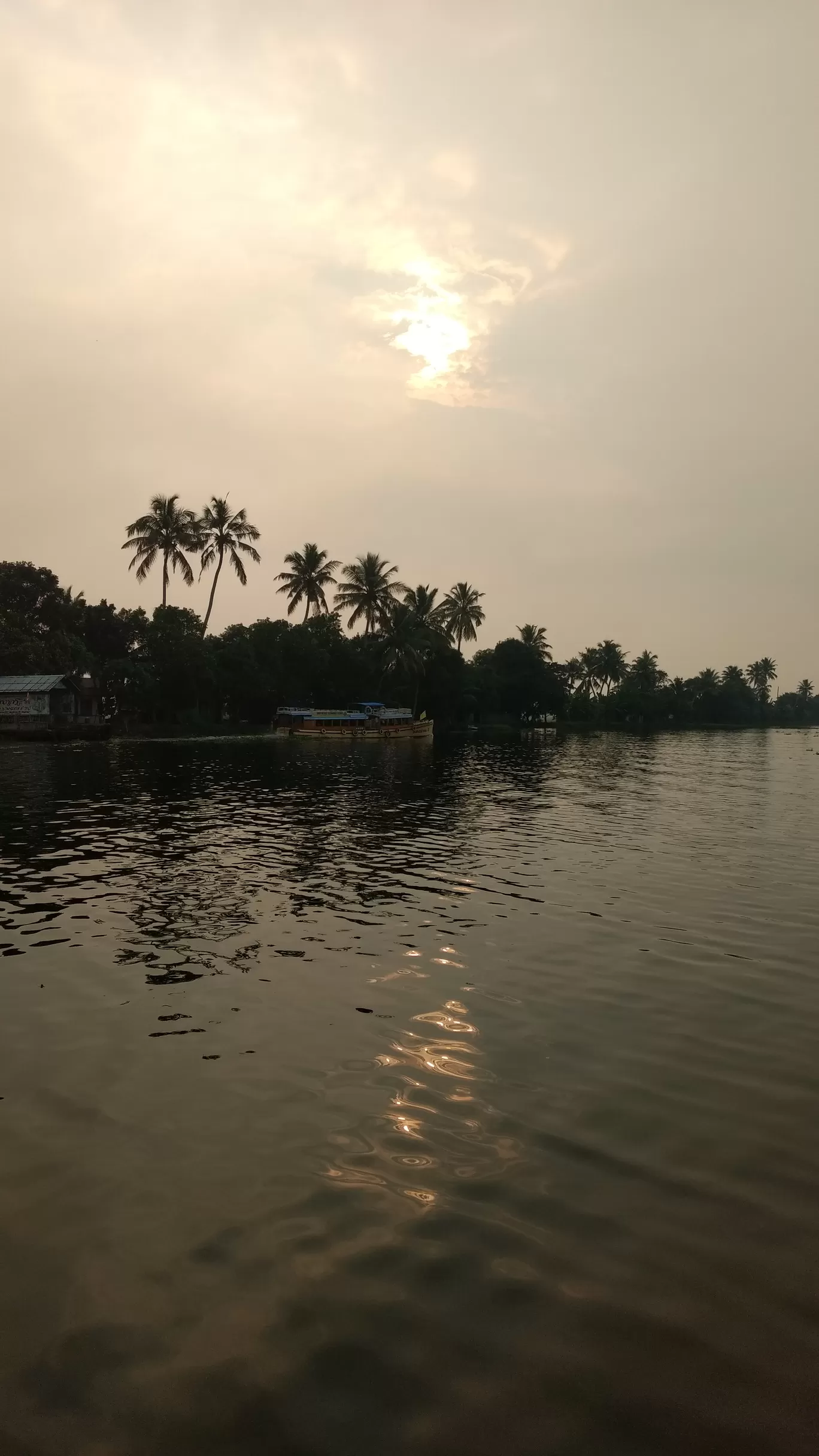 Photo of Alleppey Boathouse By Amol Sonawane