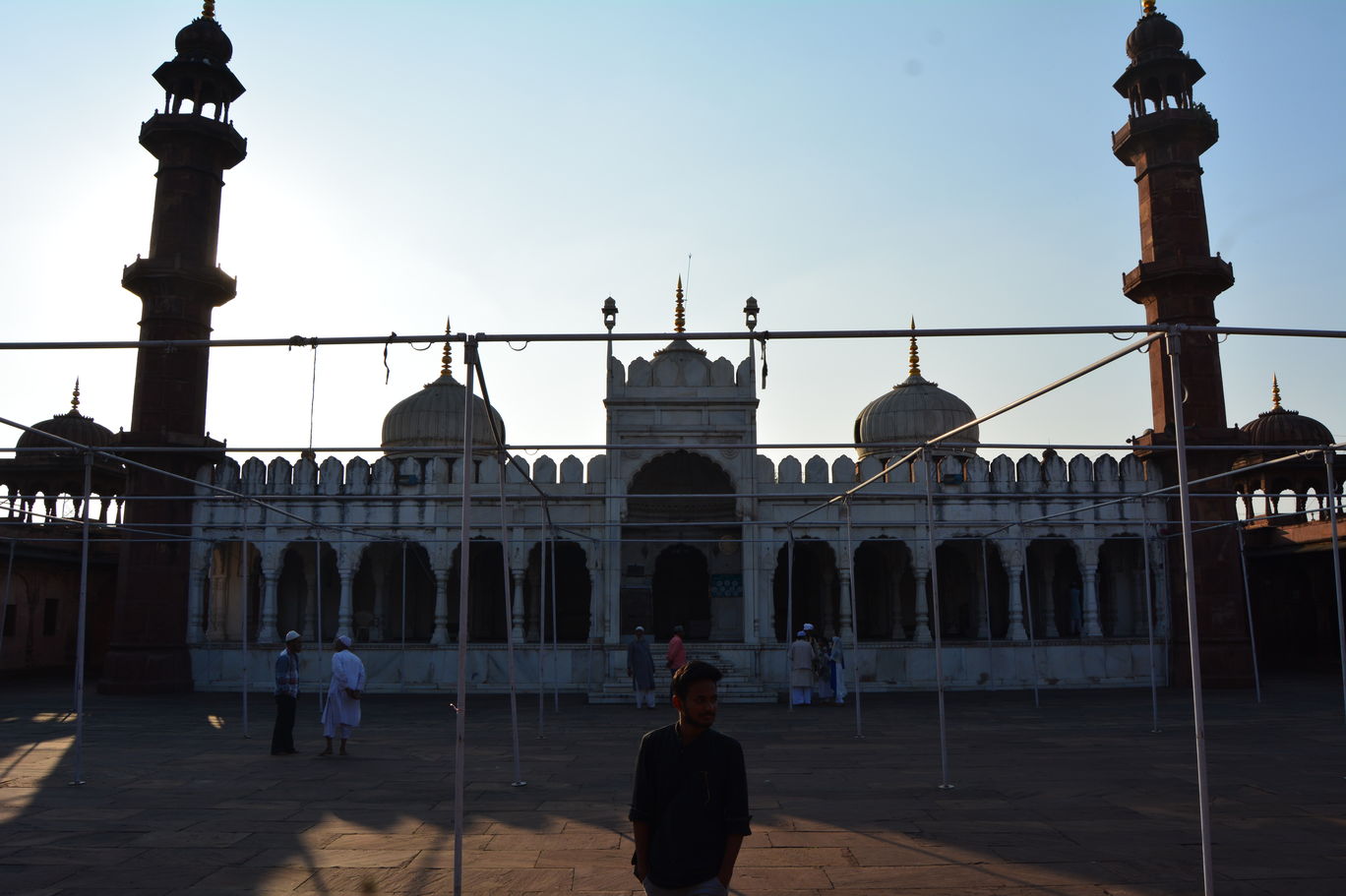 Photo of Trip to Moti Masjid: A Gorgeous Shrine in Bhopal By Mahesh Maddala