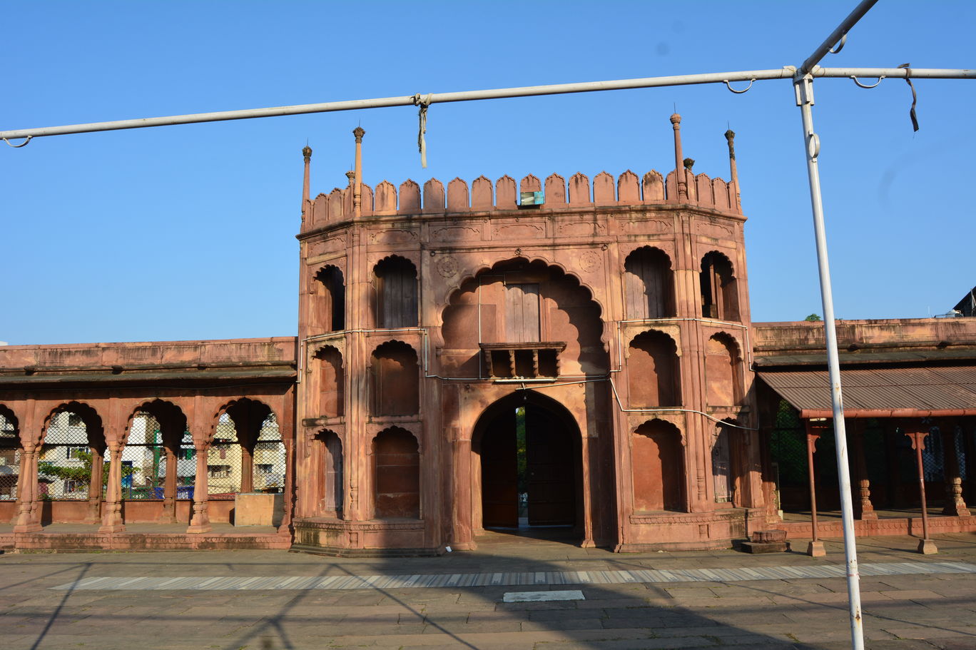 Photo of Trip to Moti Masjid: A Gorgeous Shrine in Bhopal By Mahesh Maddala