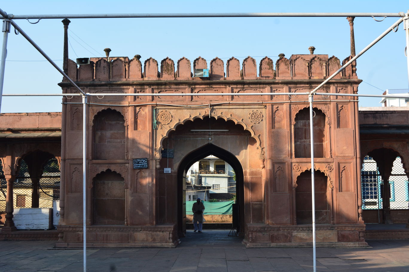 Photo of Trip to Moti Masjid: A Gorgeous Shrine in Bhopal By Mahesh Maddala