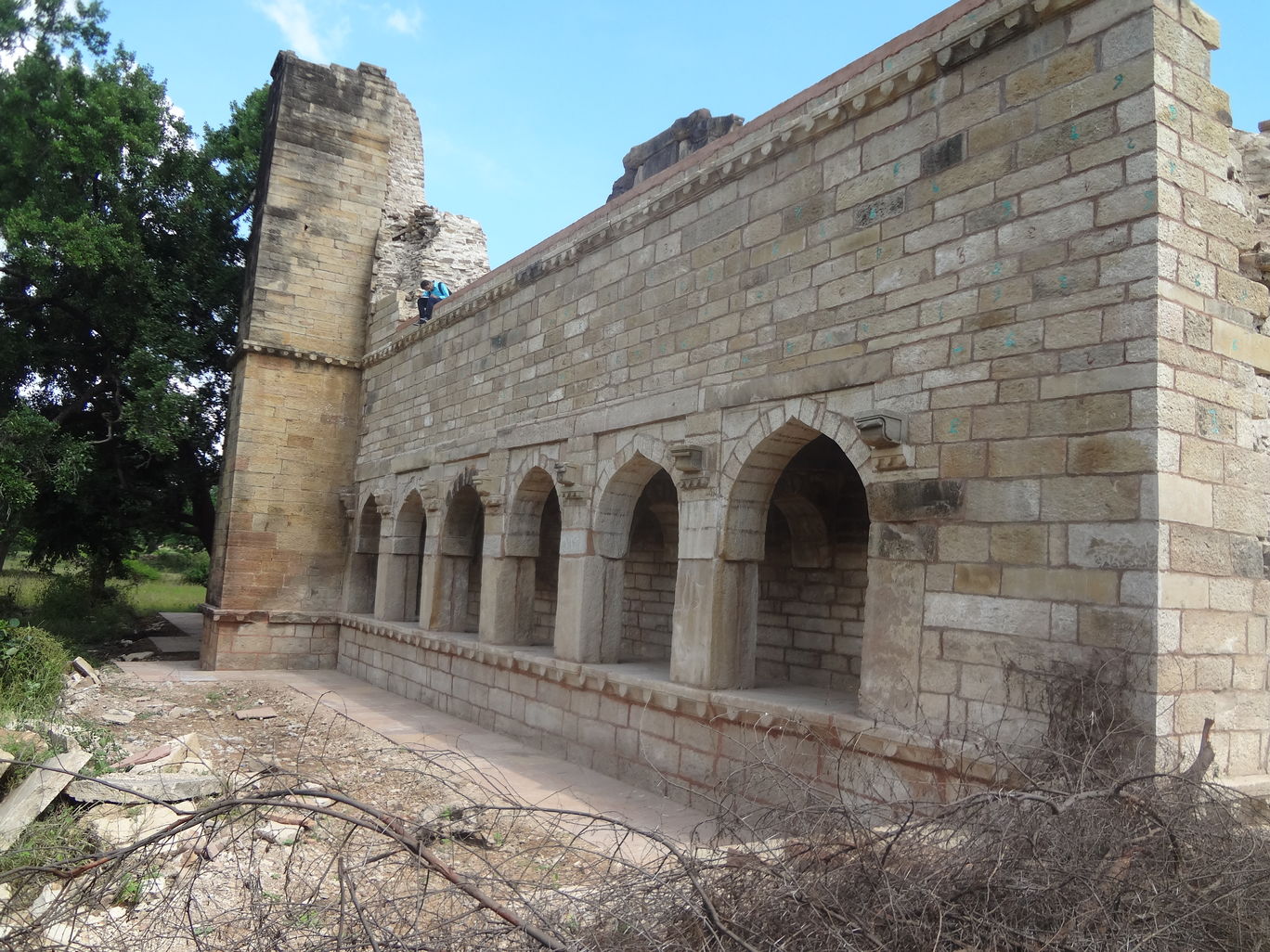 Photo of Chanderi - A town of historical importance By Mahesh Maddala