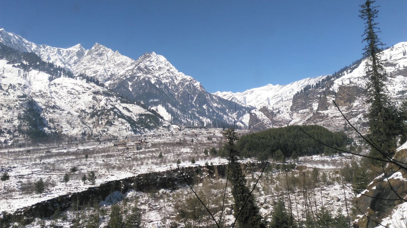 Photo of Manali's First Snow By Mahesh Maddala