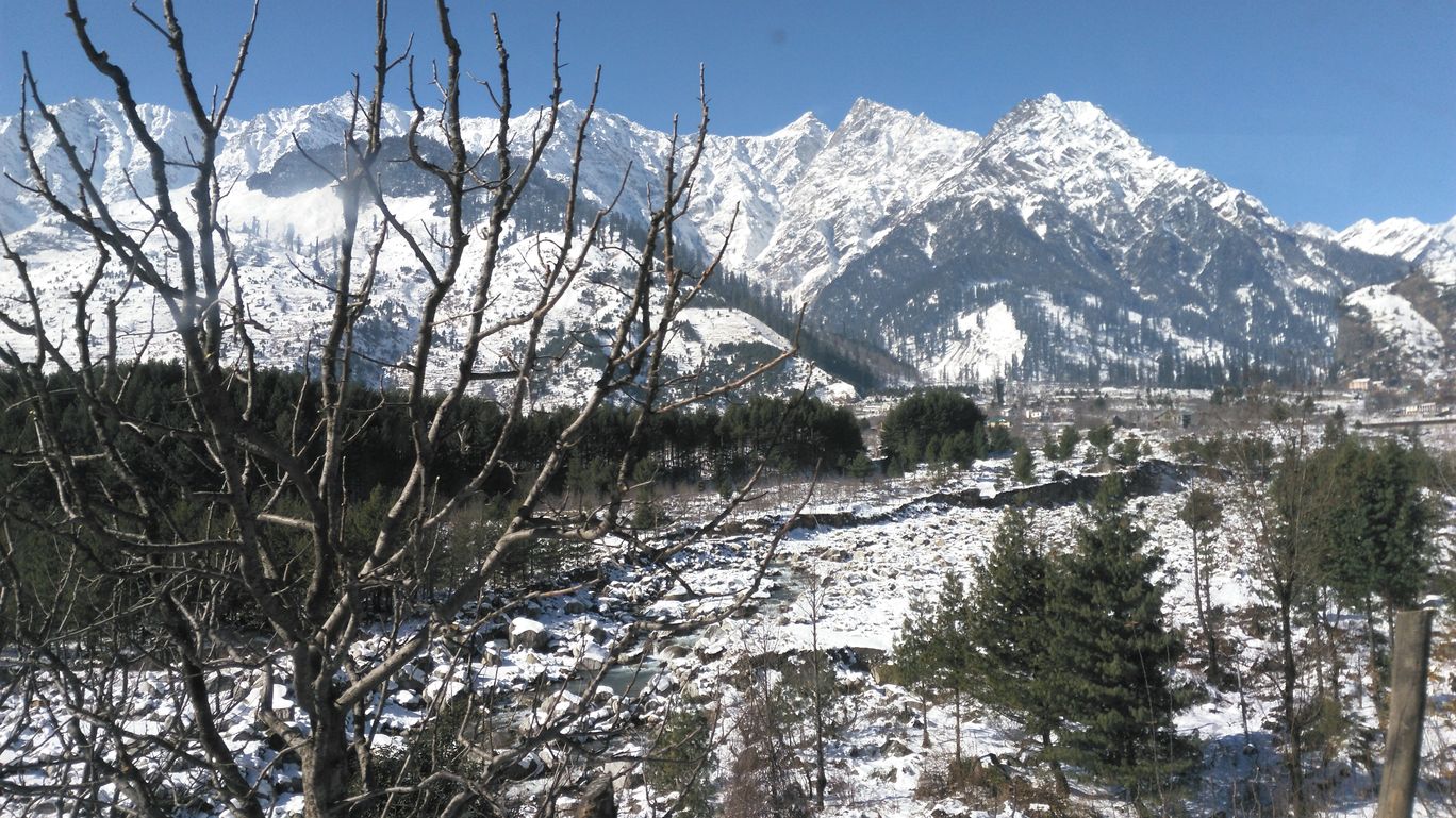 Photo of Manali's First Snow By Mahesh Maddala