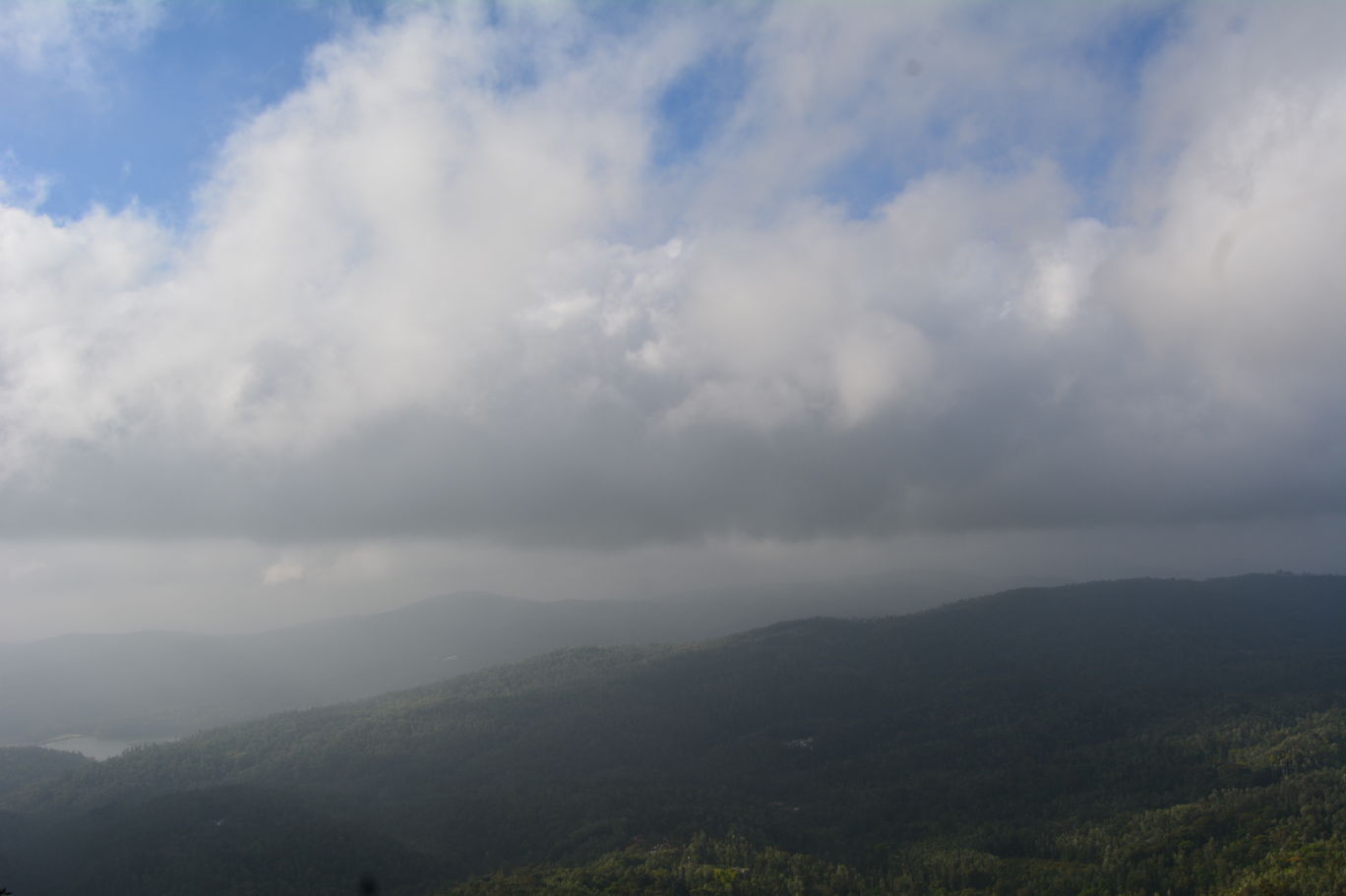 Photo of Western Ghats - Kemmanagundi in Sakleshpur, India By Mahesh Maddala