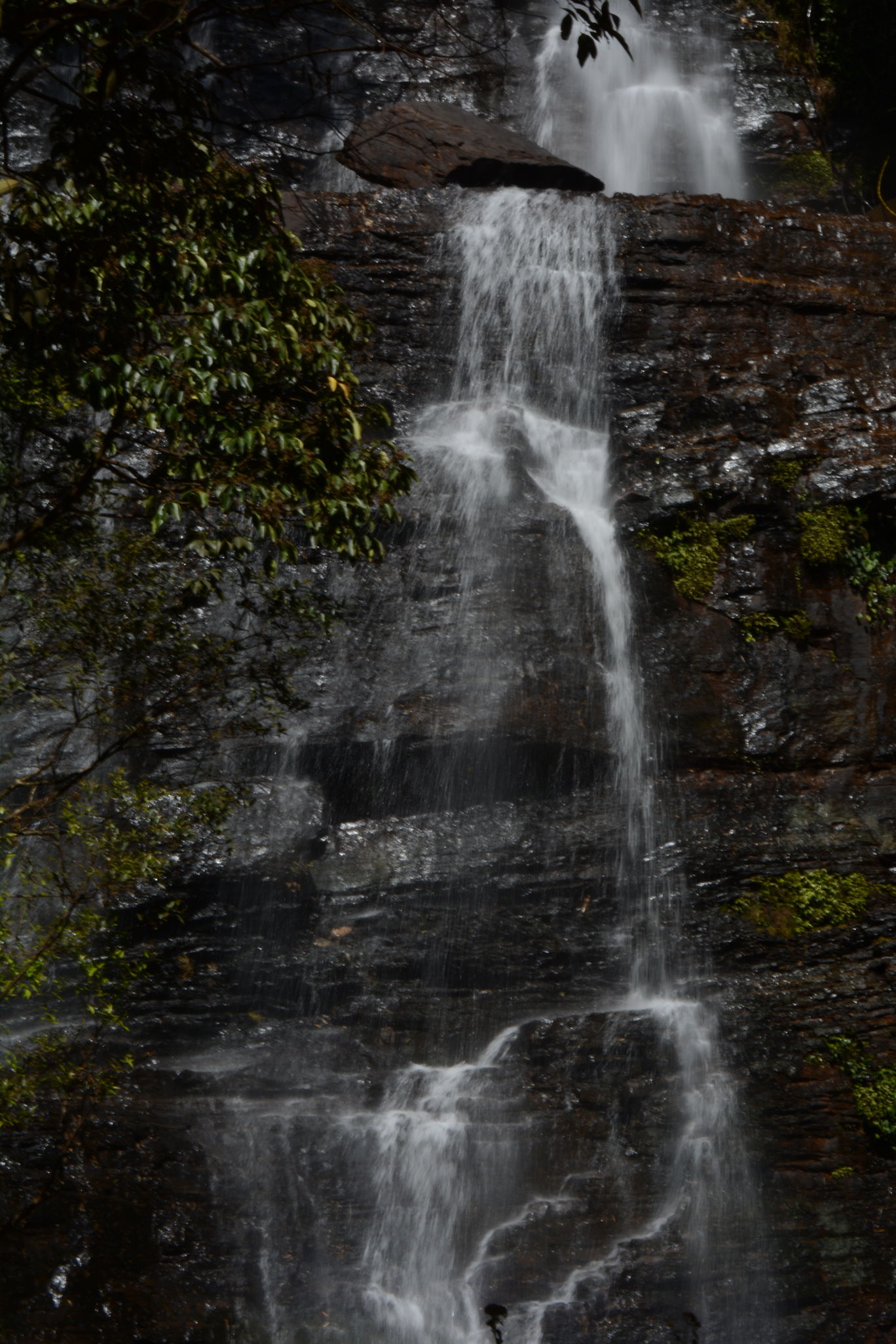 Photo of Jhari Falls- that can make your jaws drop By Mahesh Maddala