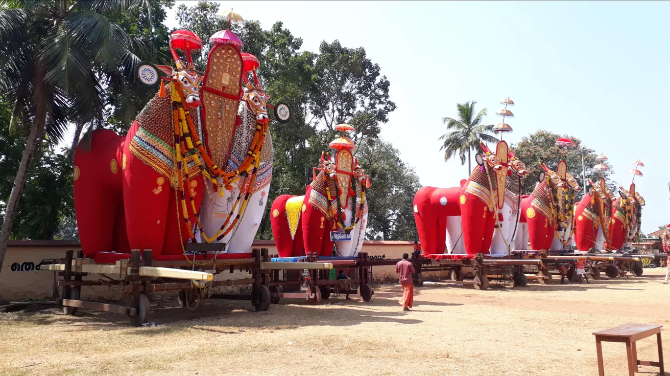 Photo of Chunakkara mahadeva temple By Chief RedEarth