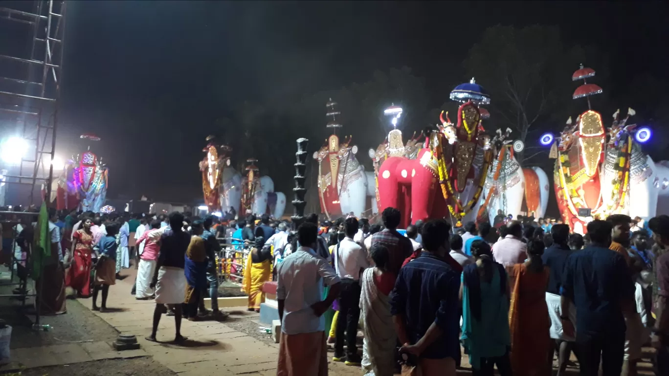 Photo of Chunakkara mahadeva temple By Chief RedEarth