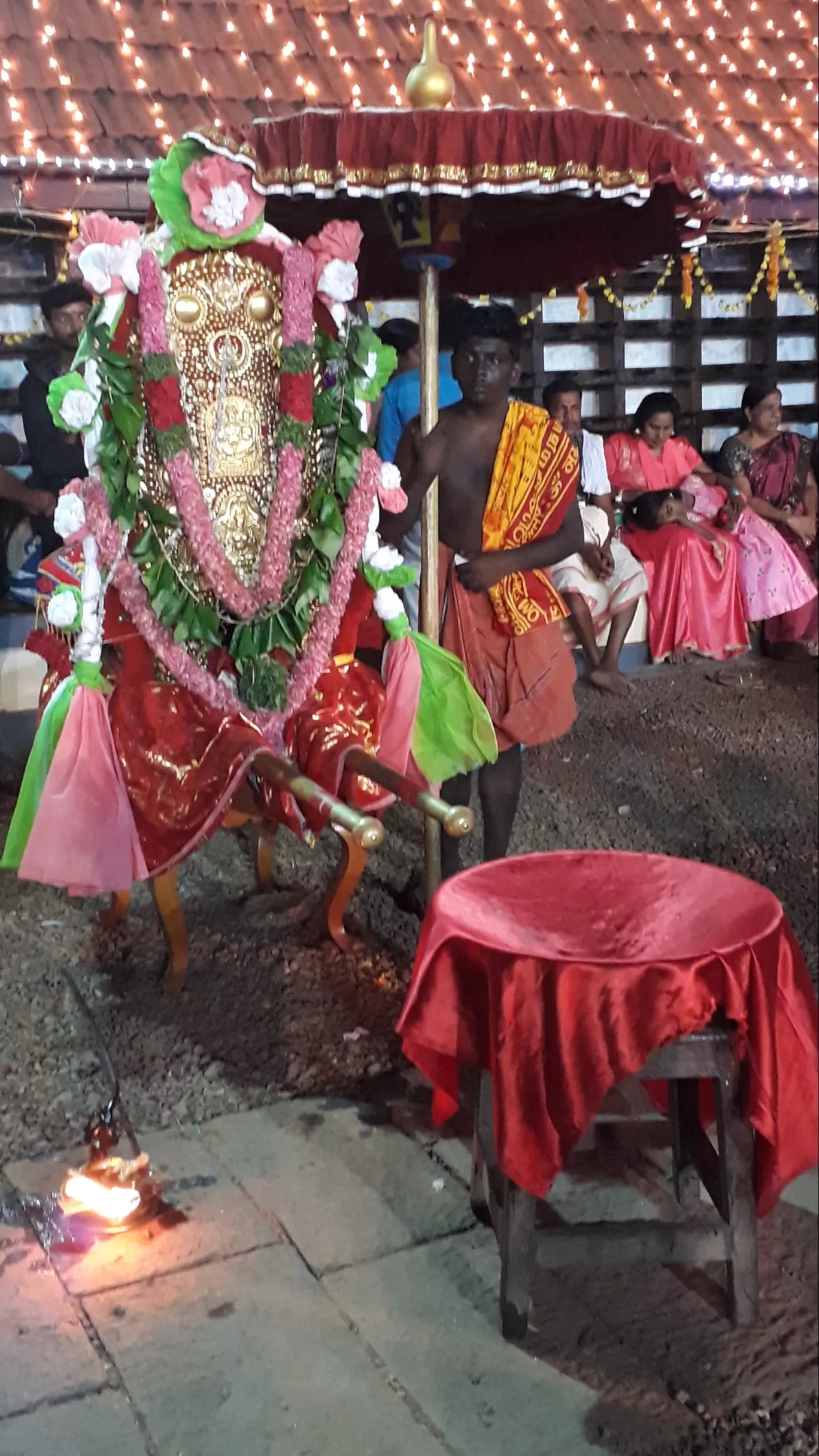 Photo of Chunakkara mahadeva temple By Chief RedEarth