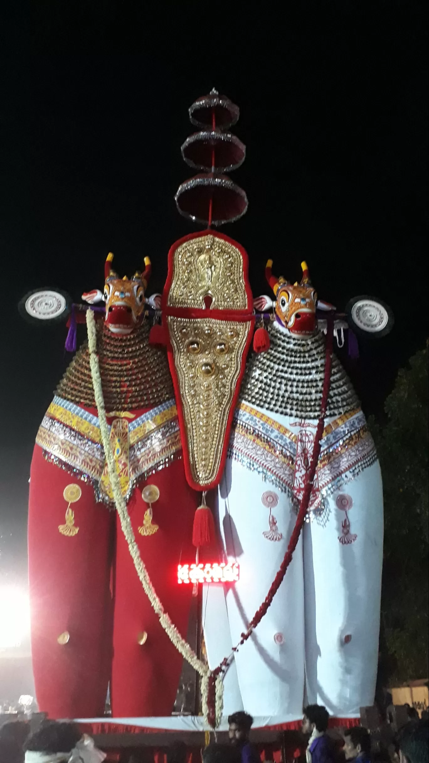Photo of Chunakkara mahadeva temple By Chief RedEarth