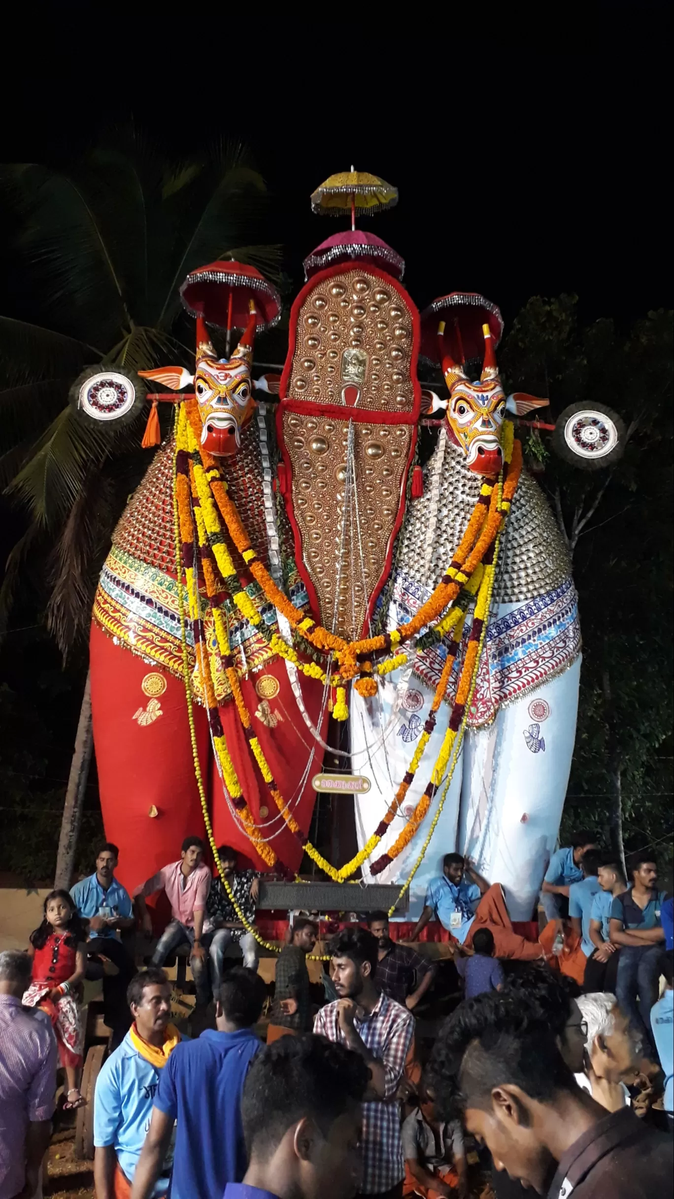 Photo of Chunakkara mahadeva temple By Chief RedEarth