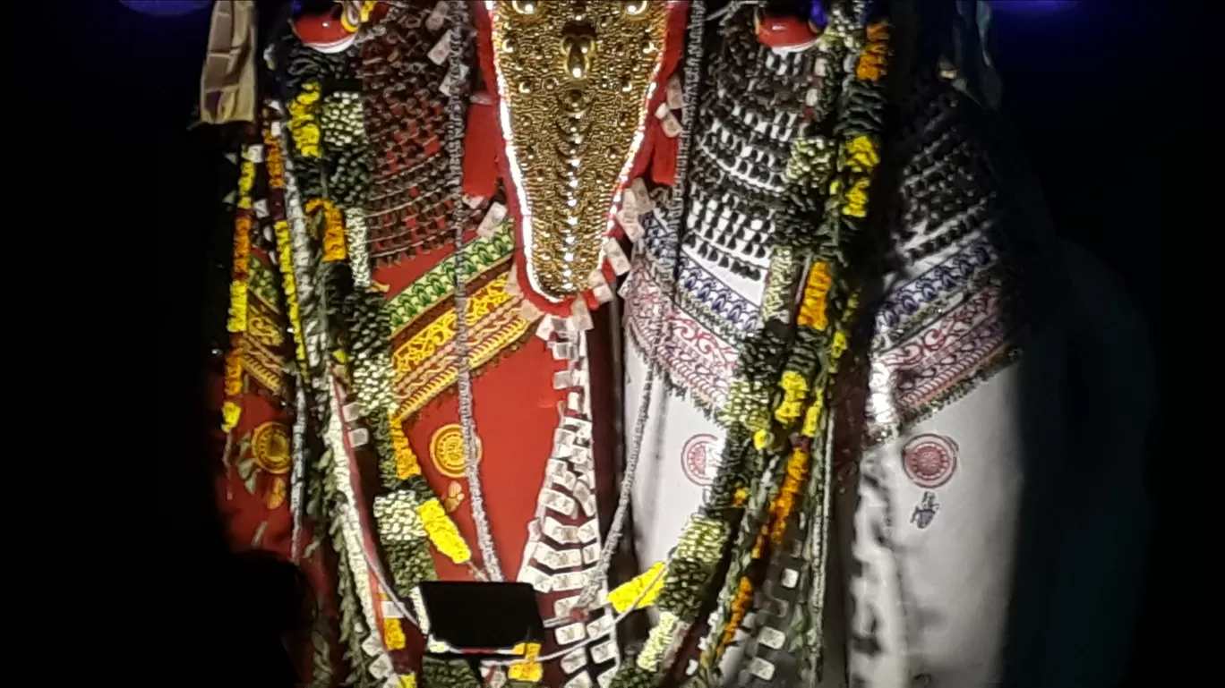 Photo of Chunakkara mahadeva temple By Chief RedEarth