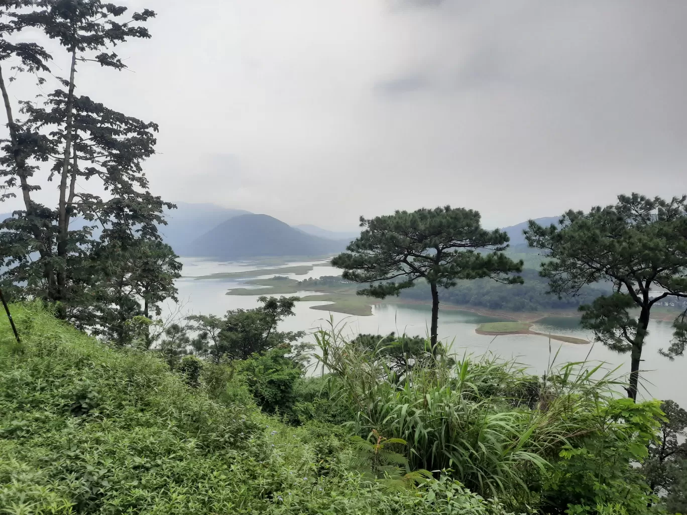 Photo of Umiam Lake By Neeraj Sharma