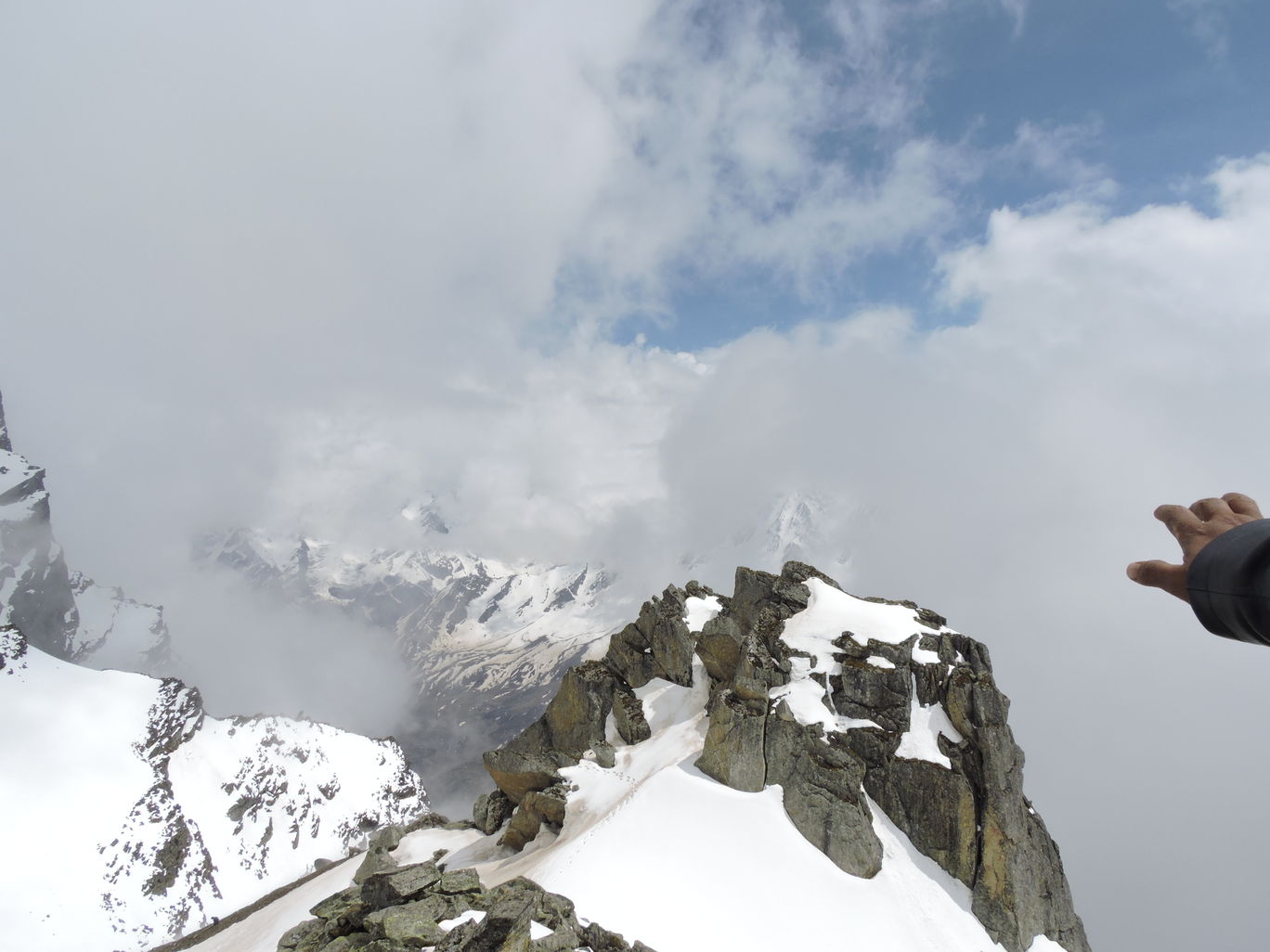 Photo of Rakti Glacier Trek Great Himalayan National Park By Dinesh Kumar