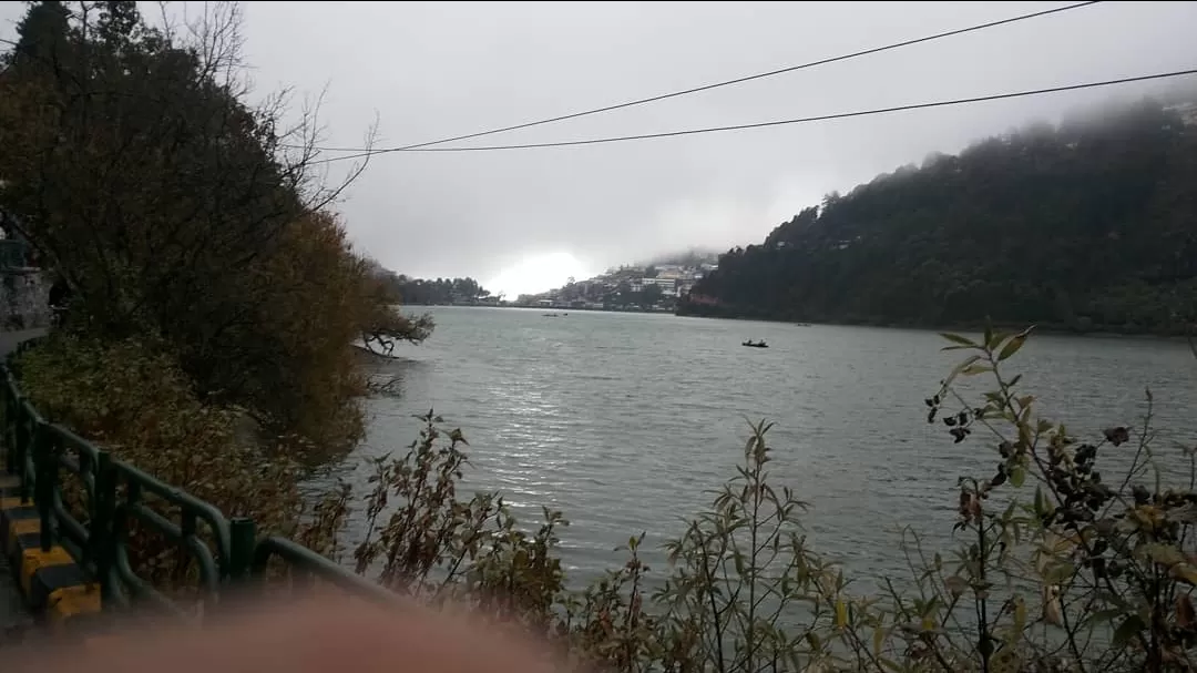 Photo of Naini Lake By Himanshu Sharma