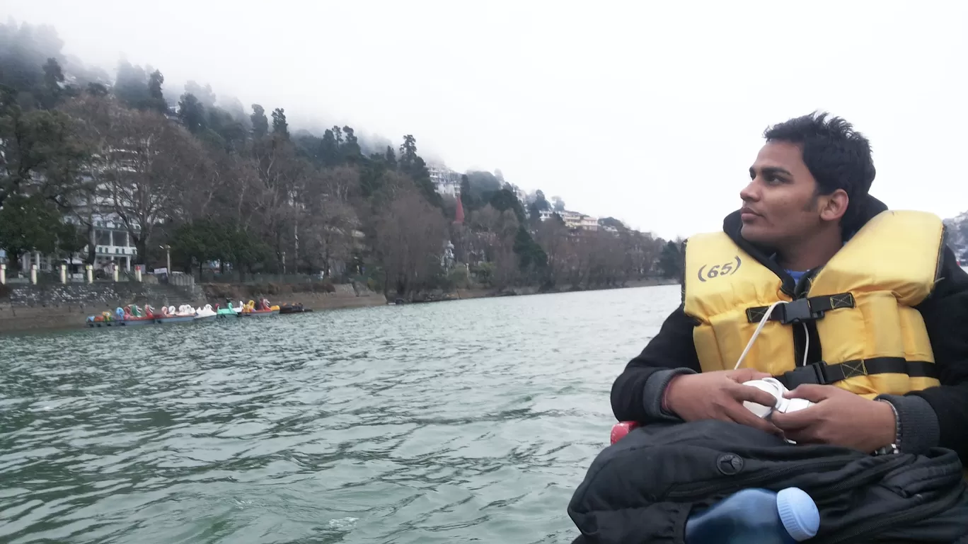 Photo of Naini Lake By Himanshu Sharma