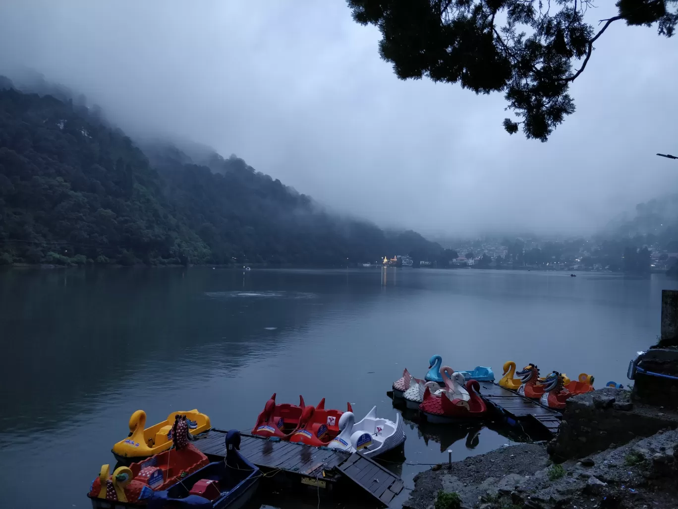 Photo of Naini Lake By Himanshu Sharma