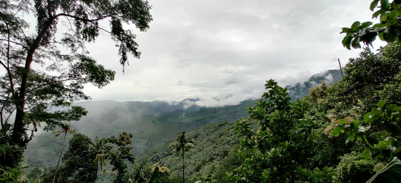 Photo of Parunthumpara By jose raphael