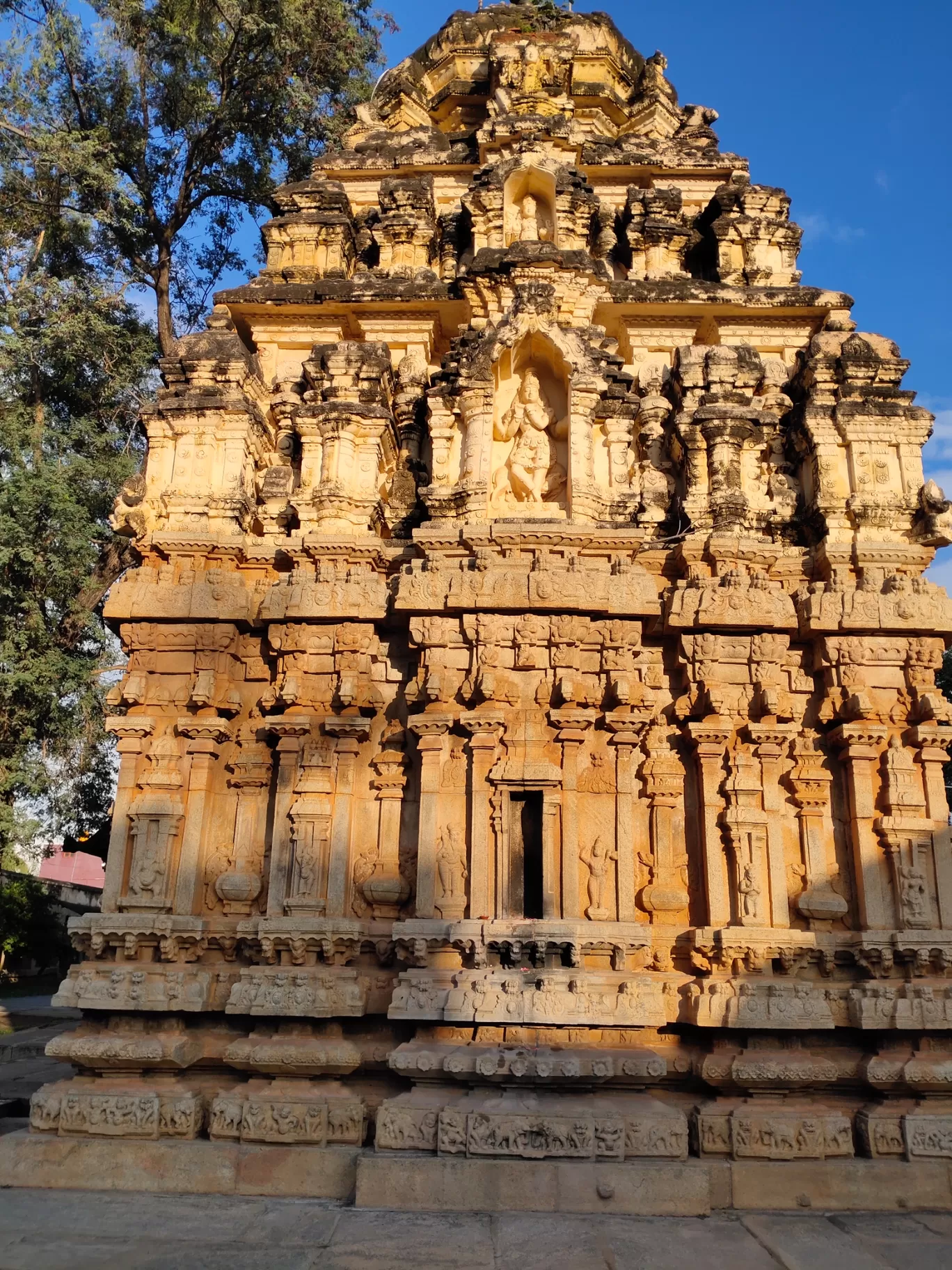 Photo of Someshwara Temple By Akanksha Jaiswal