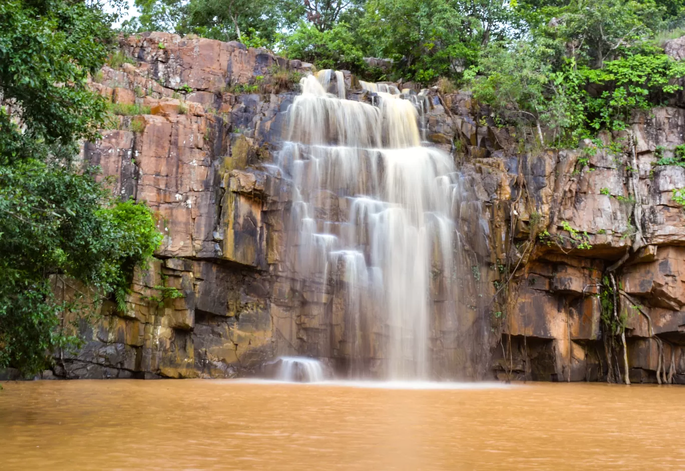 Photo of Bada Ghagara Waterfall By Bongyatri - Sourav and Anindita