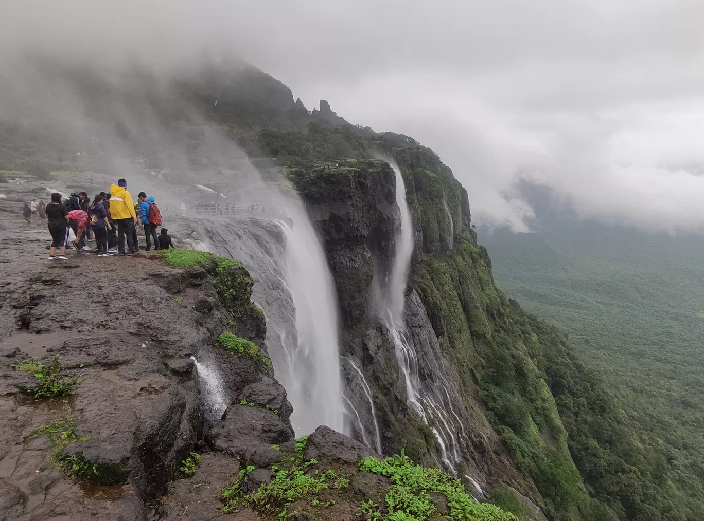 Photo of Reverse Waterfall ( Hill Station Naneghat) By Kanj Saurav