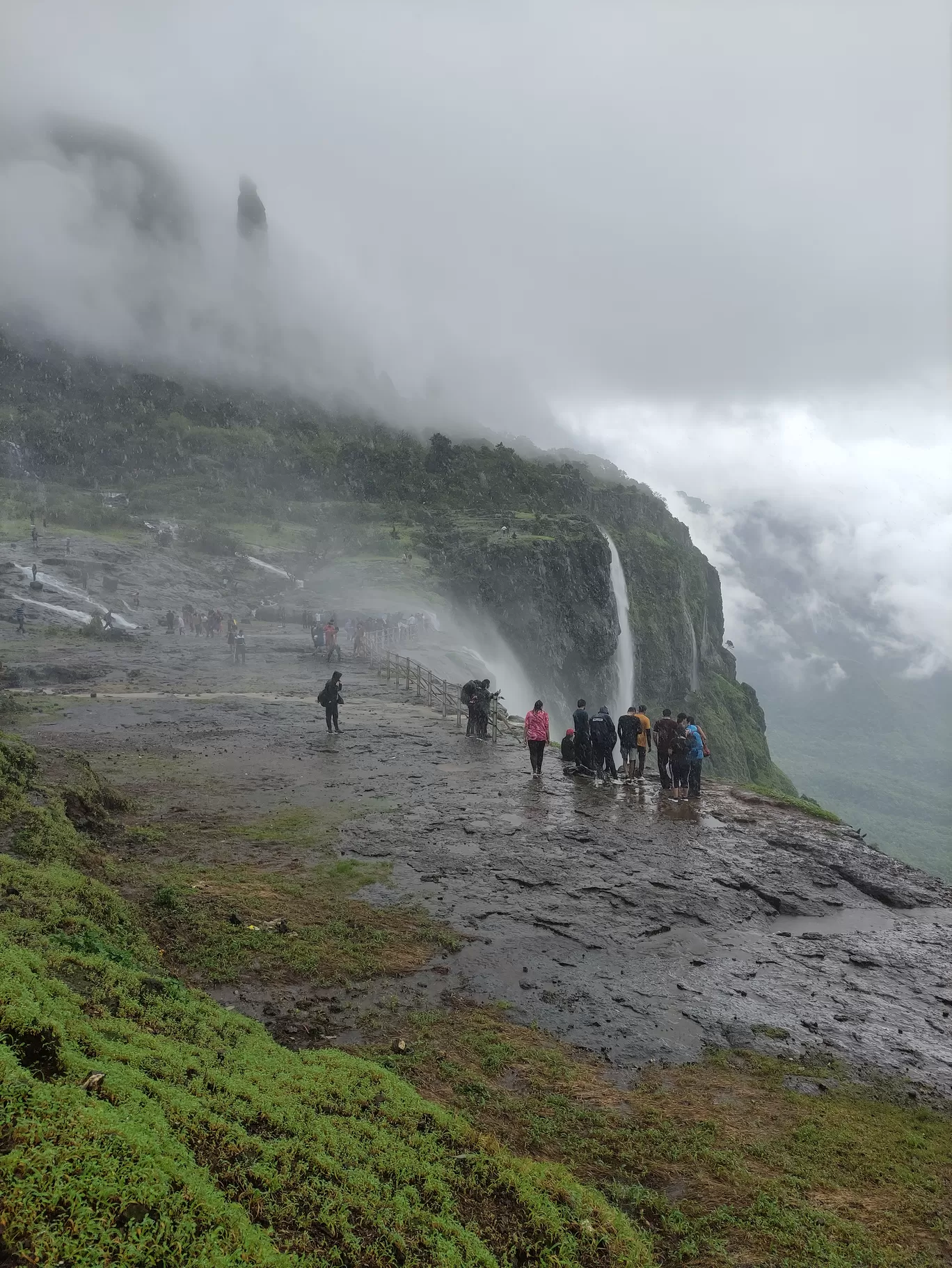 Photo of Reverse Waterfall ( Hill Station Naneghat) By Kanj Saurav