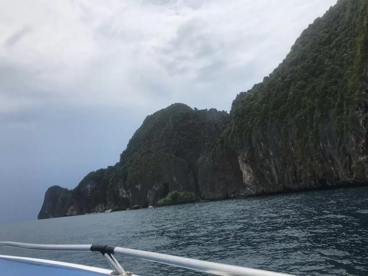 Photo of Phi Phi Islands By Parakh Gupta