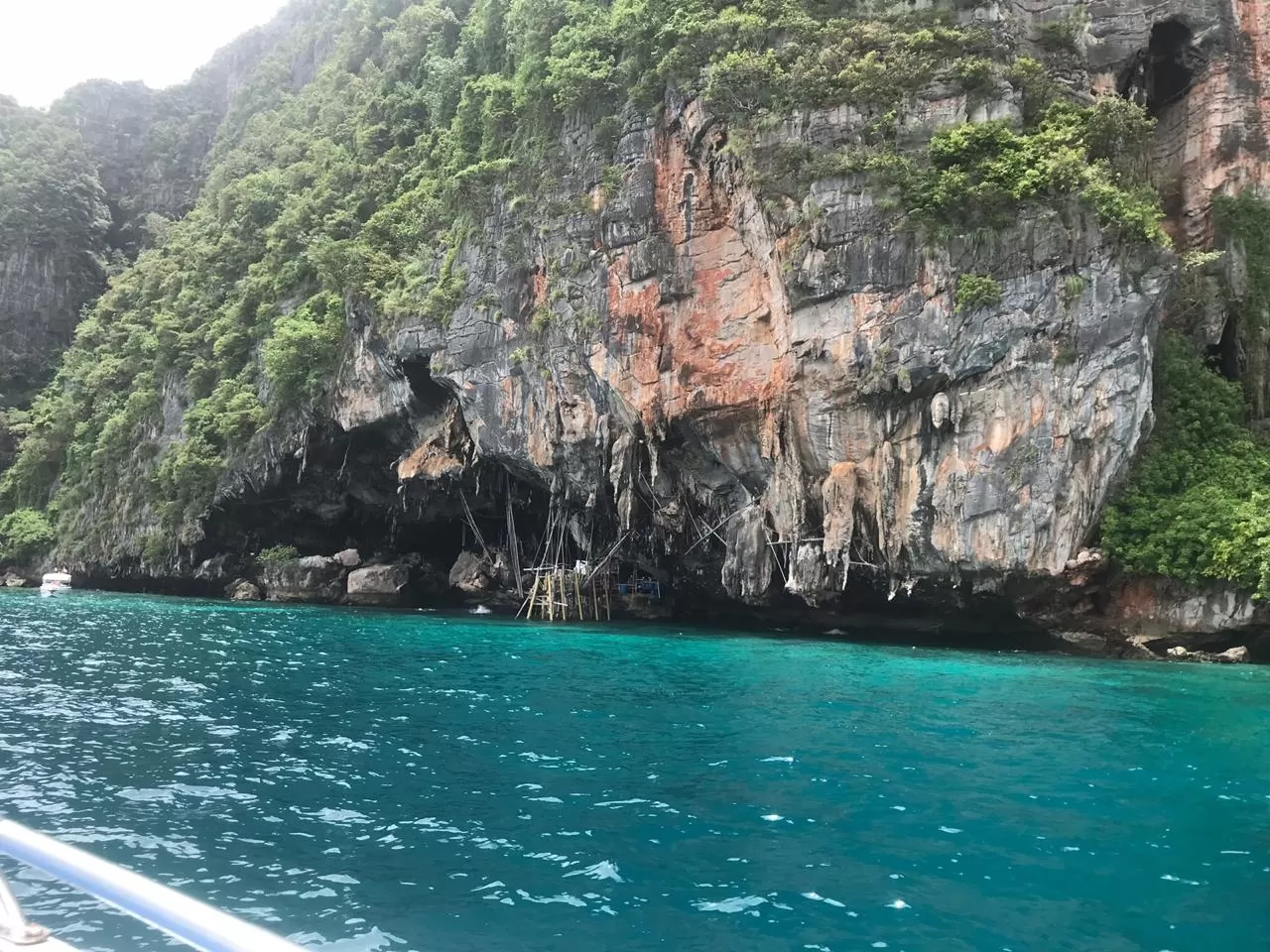 Photo of Phi Phi Islands By Parakh Gupta
