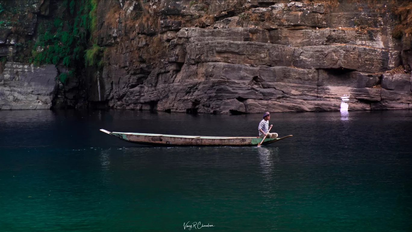 Photo of Dawki River By Vinay R Chandran