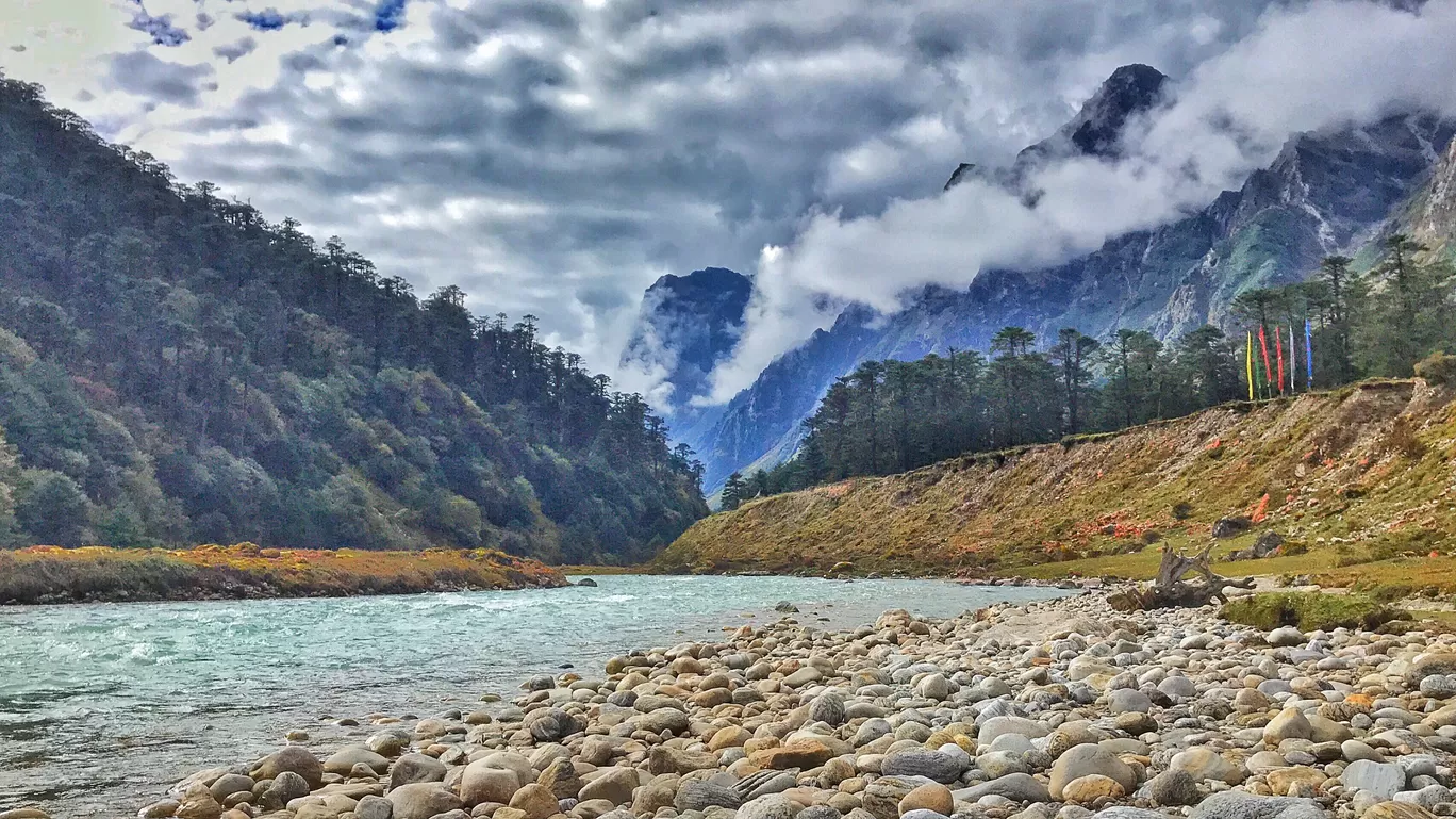 Photo of Yumthang Valley Natural Reserve By Subhojit Bhattacharya