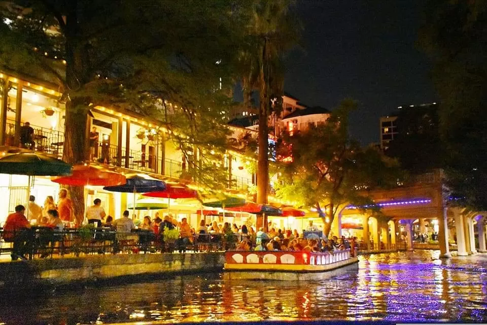 Photo of River Walk Street By Garima Nag