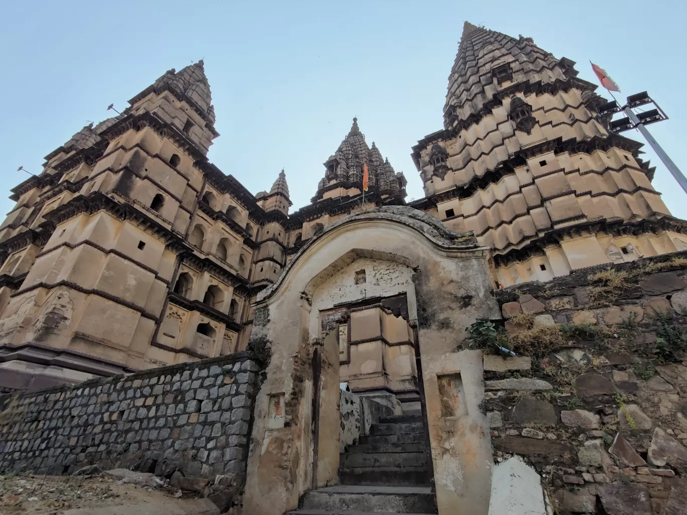 Photo of Chaturbhuj temple By Deepak Kapoor