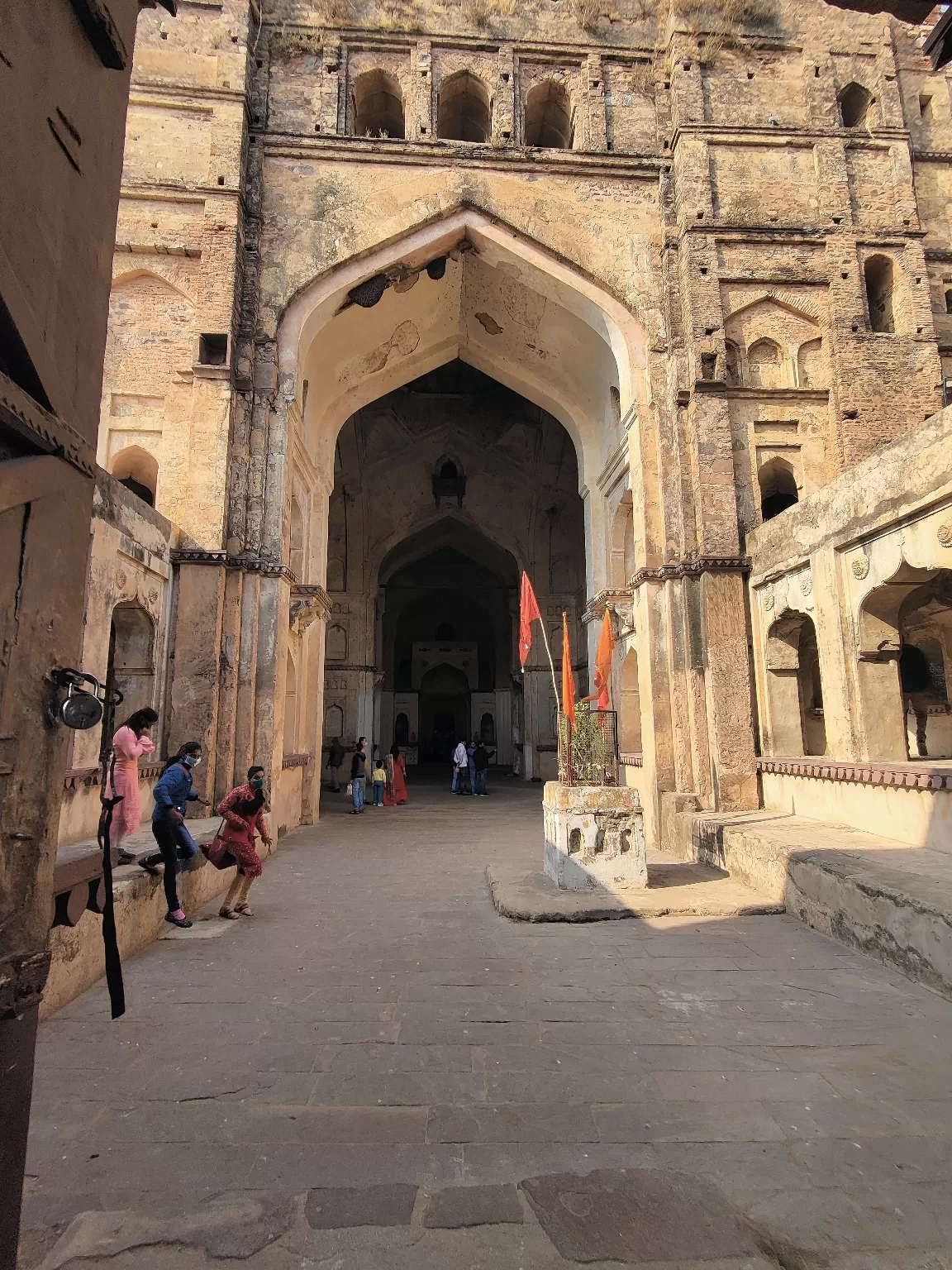 Photo of Chaturbhuj temple By Deepak Kapoor