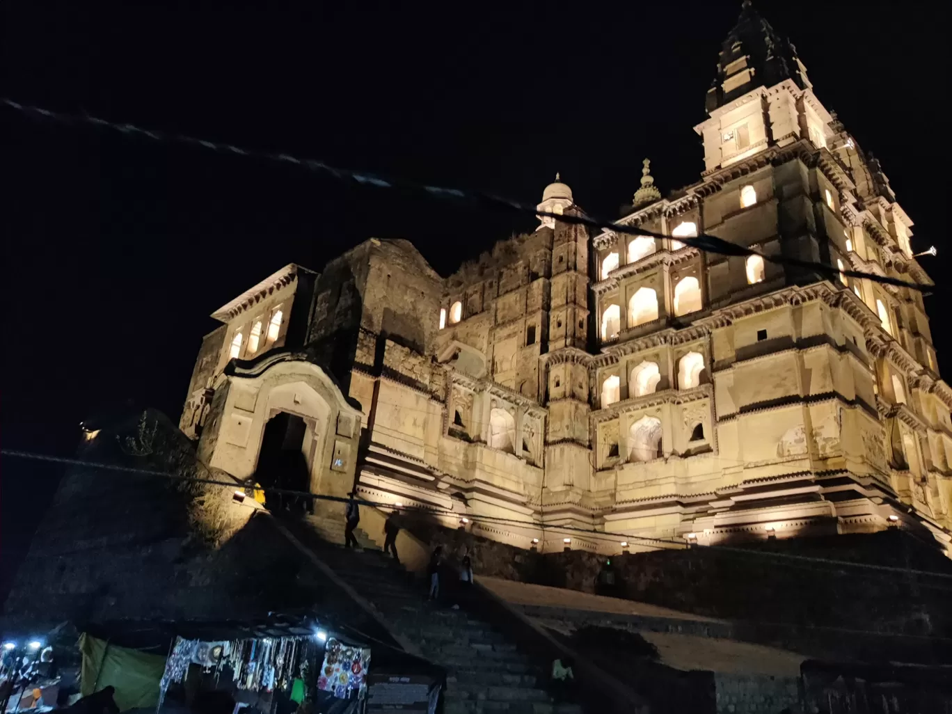 Photo of Chaturbhuj temple By Deepak Kapoor