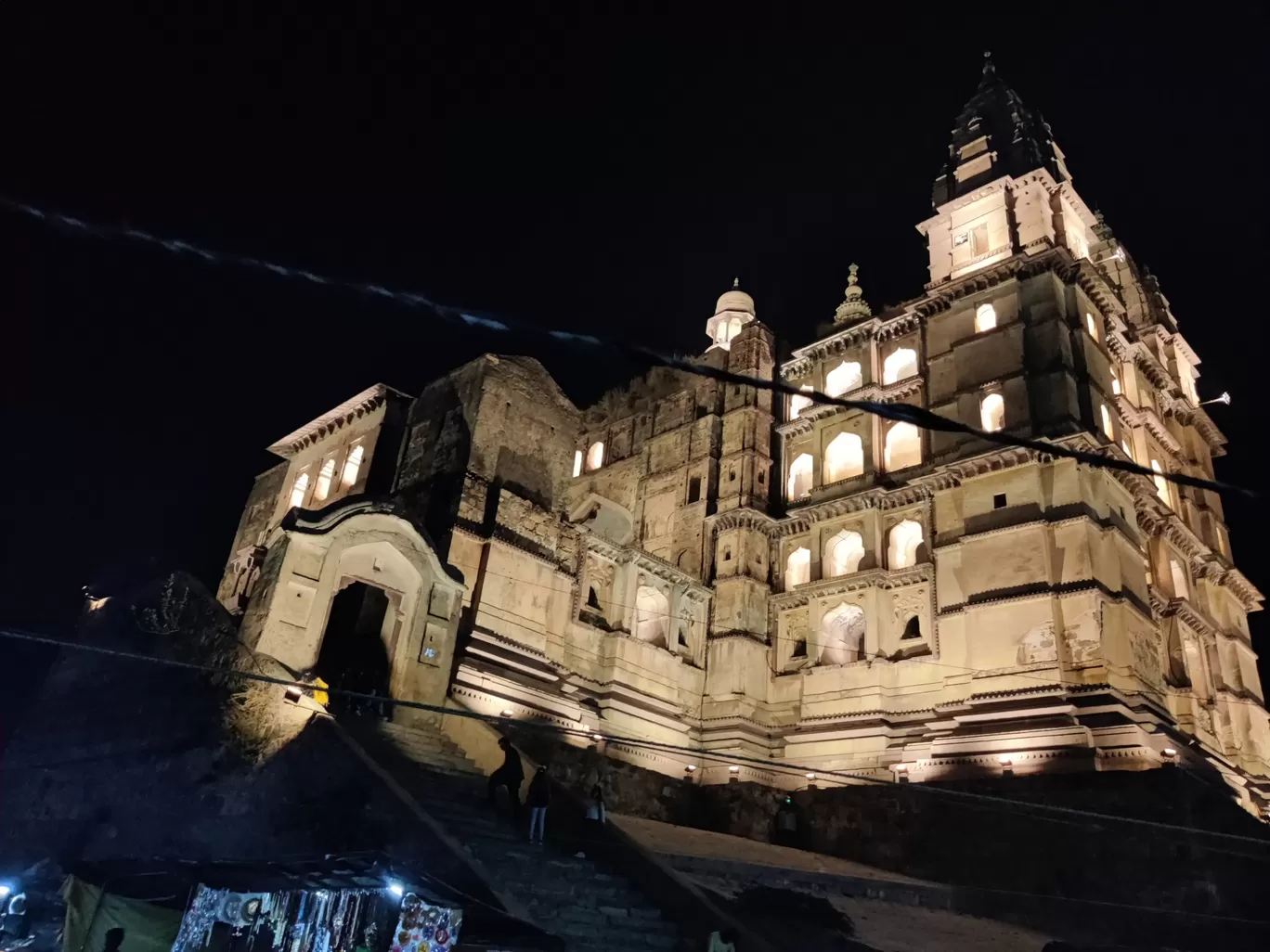 Photo of Chaturbhuj temple By Deepak Kapoor