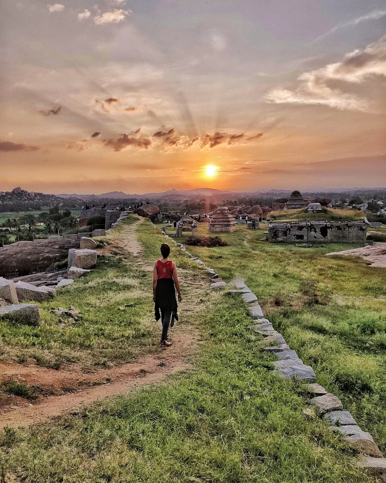 Photo of Hemakuta Hill Temple By Harshitha Nuchin