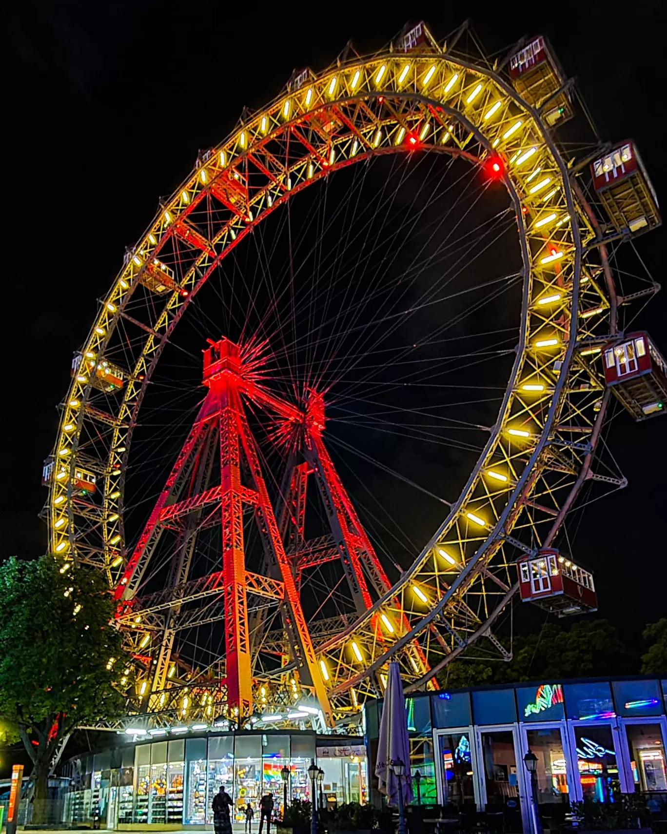 Photo of Viennese Giant Ferris Wheel By Gaurav Andhansare