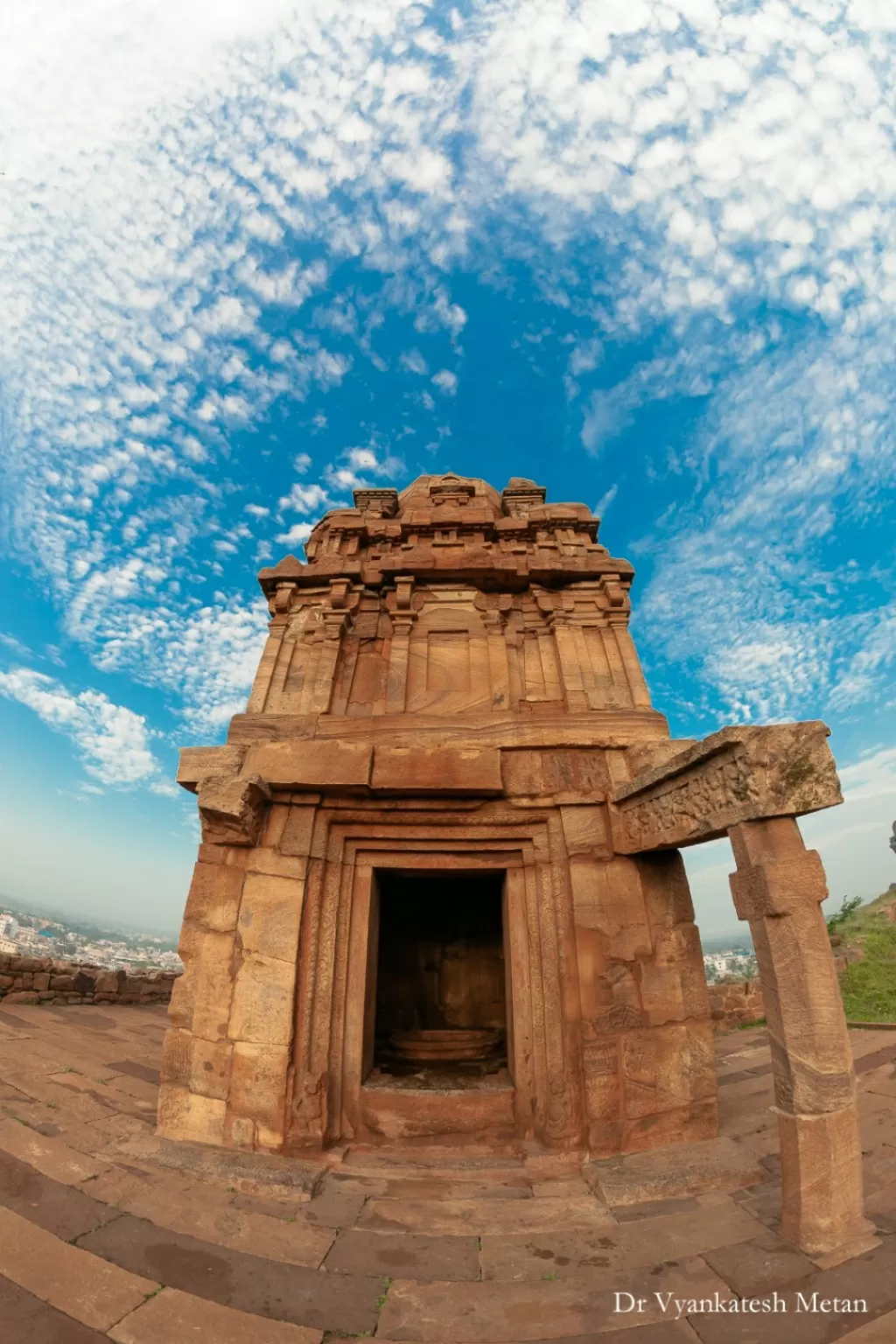 Photo of Badami Fort By Dr. Vyankatesh Metan