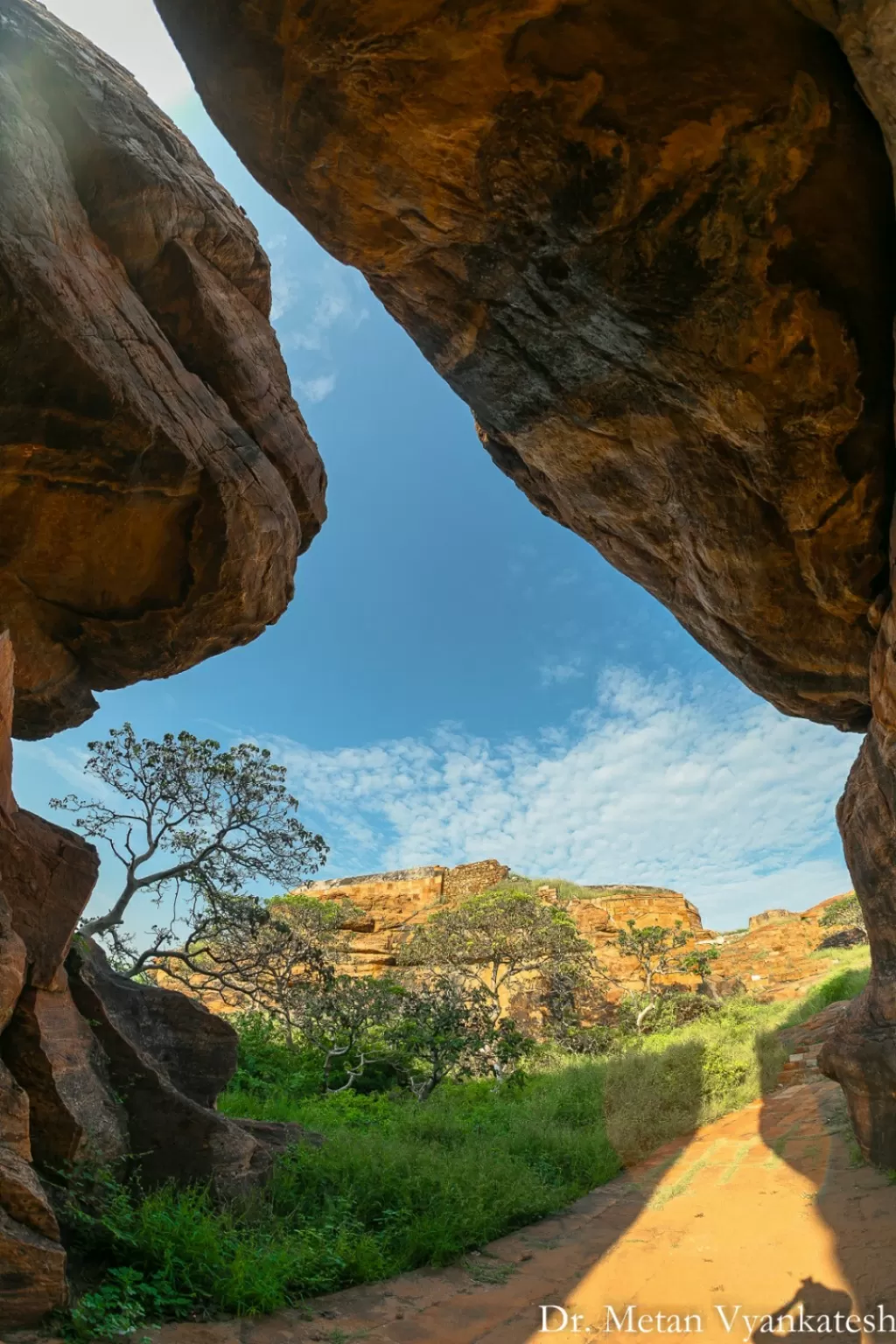 Photo of Badami Fort By Dr. Vyankatesh Metan