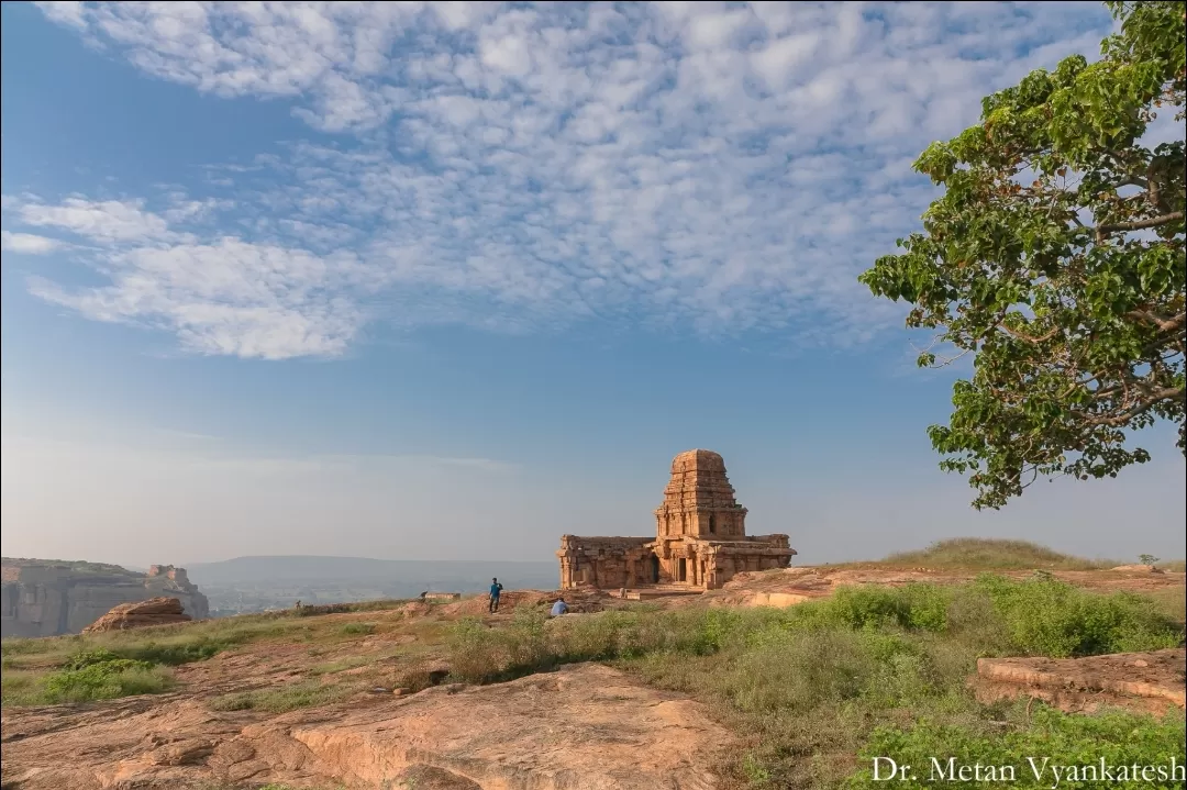 Photo of Badami Fort By Dr. Vyankatesh Metan
