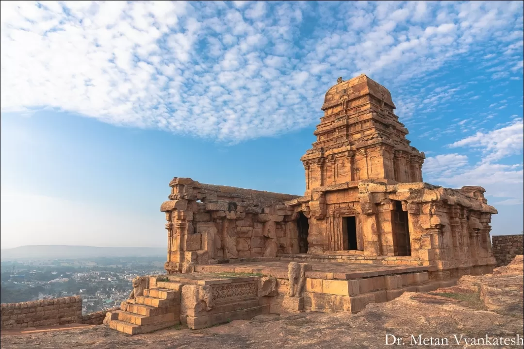 Photo of Badami Fort By Dr. Vyankatesh Metan