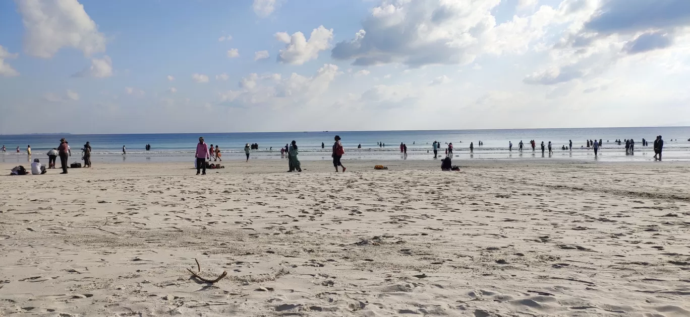 Photo of Radha Nagar beach By Dharmendra Patel