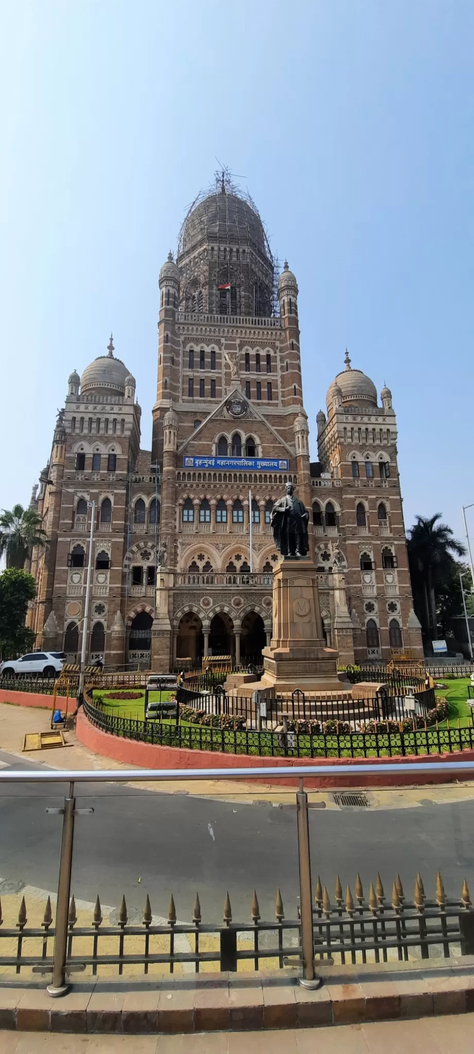 Photo of CST Local Train Station By Sagar Gala
