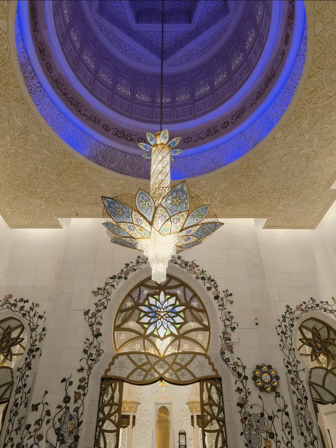 Photo of Sheikh Zayed Grand Mosque By Mastane Musafir