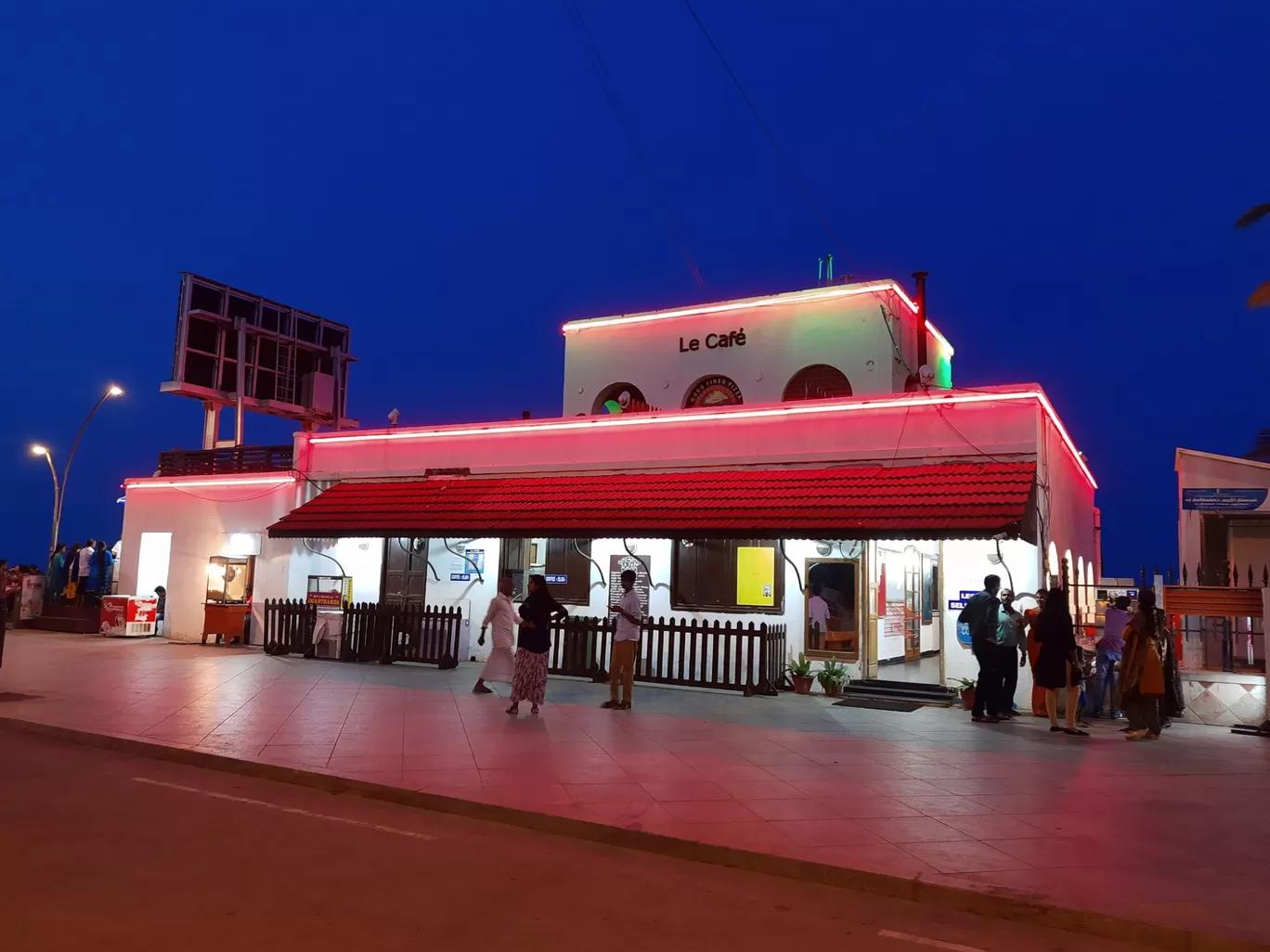 Photo of Beach Road By Gowdham Karthi
