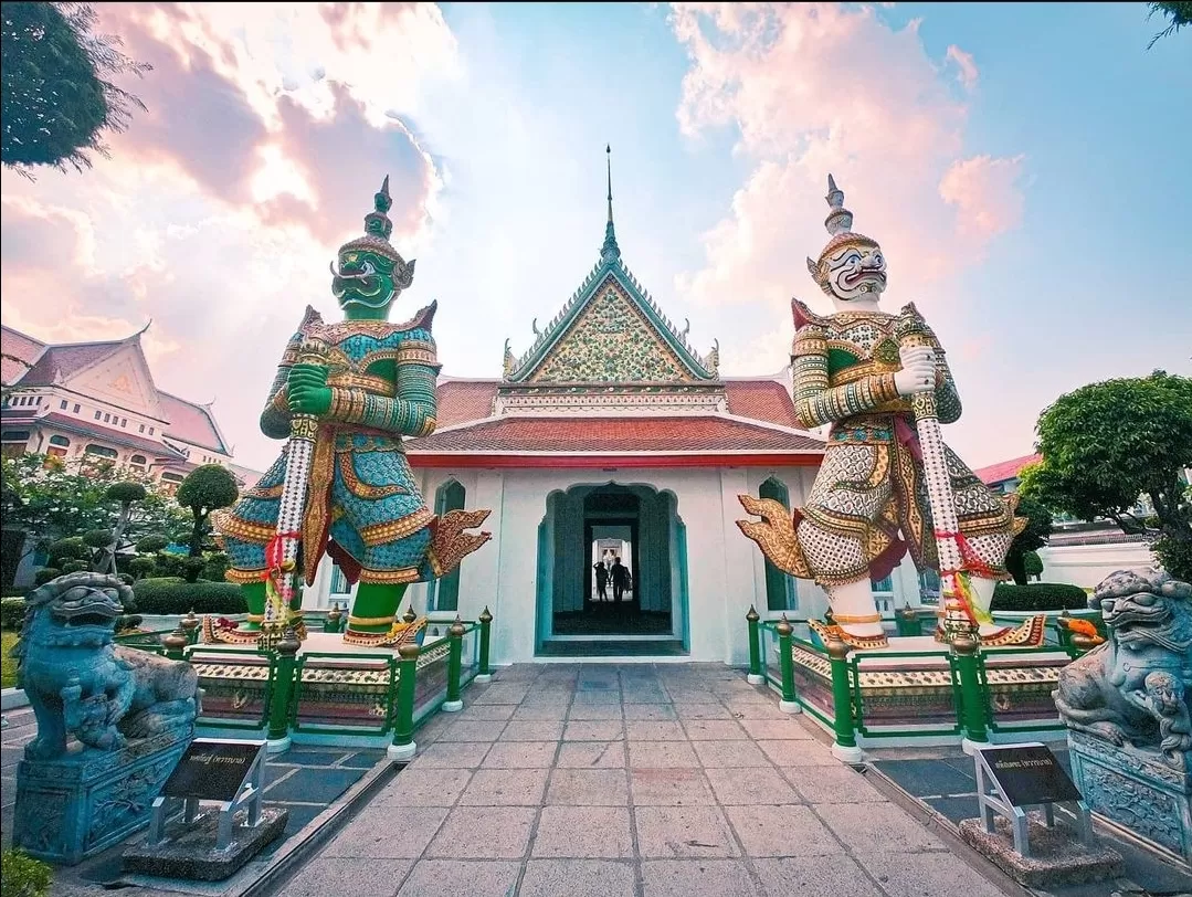 Photo of Wat Arun By Tejas Ghorpade