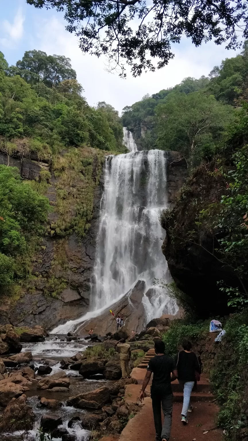 Photo of Jhari Waterfall By Hari Chandu Vakacharla