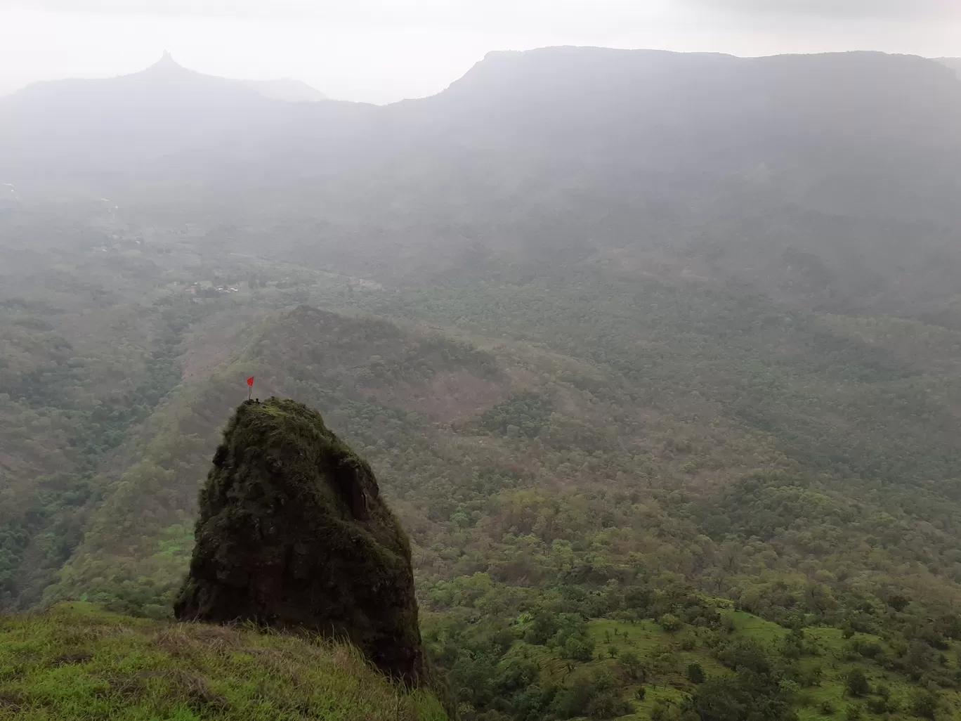 Photo of Matheran Hills By Dileep Kumar