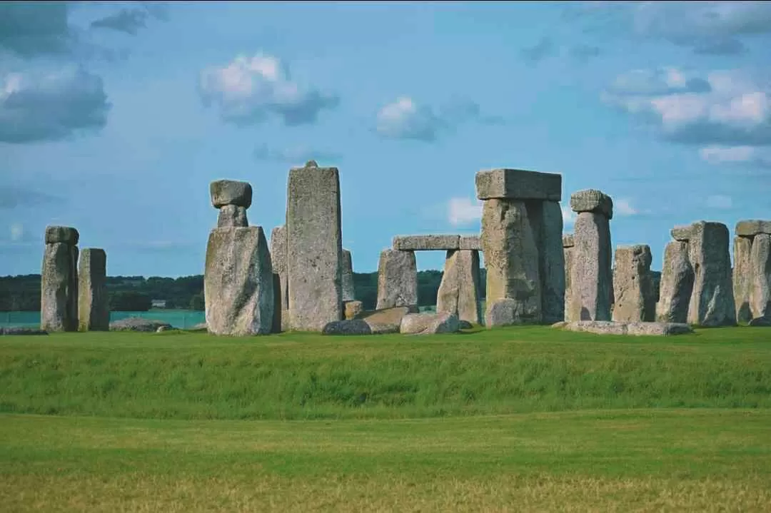Photo of Stonehenge By Shubeedobee